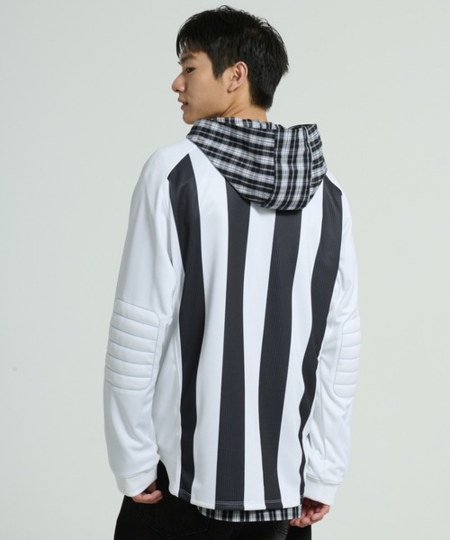 NIKE(ナイキ)の「ナイキ スポーツウェア クラブ メンズ ゴーリー トップ / Nike Sportswear Club Men's Goalie Top II4366-010 Black(ジャージ・メンズ・ブラック・2XL/M/L/S/XL)」の14枚目の写真