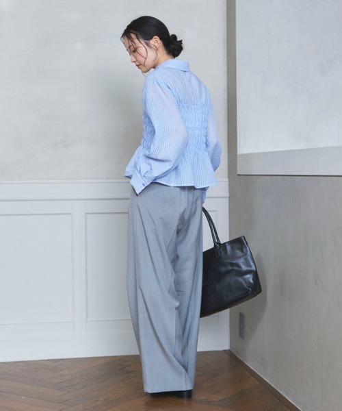 archives(アルシーヴ)の「【ONかわ】シアーストライプシャーリングシャツ(シャツ/ブラウス・レディース・ベージュ/ブルー・MEDIUM)」の19枚目の写真