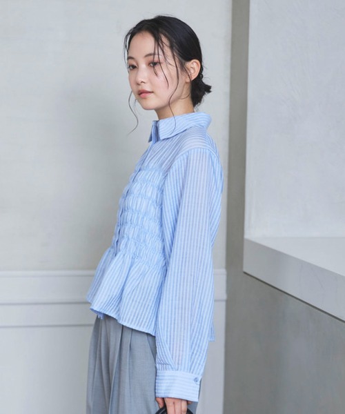 archives(アルシーヴ)の「【ONかわ】シアーストライプシャーリングシャツ(シャツ/ブラウス・レディース・ベージュ/ブルー・MEDIUM)」の9枚目の写真