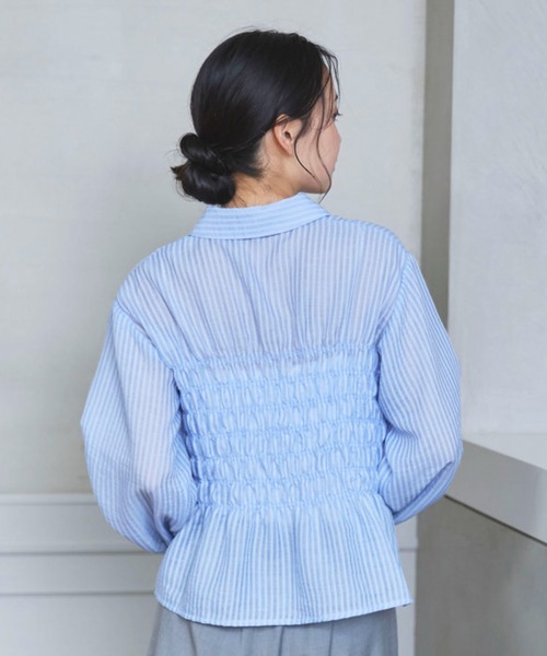 archives(アルシーヴ)の「【ONかわ】シアーストライプシャーリングシャツ(シャツ/ブラウス・レディース・ベージュ/ブルー・MEDIUM)」の12枚目の写真