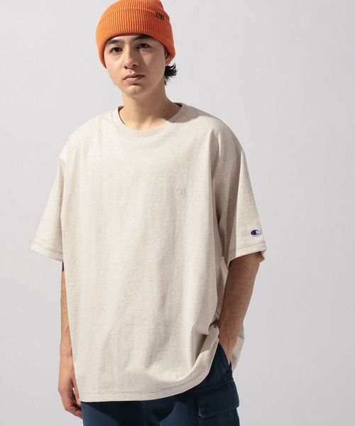 Champion(チャンピオン)の「【Champion(チャンピオン)】別注 NATOKii(ネイトゥーキー)バックプリントTシャツ(Tシャツ/カットソー・メンズ・ネイビー/ライトグレー/グリーン・MEDIUM/LARGE)」の6枚目の写真
