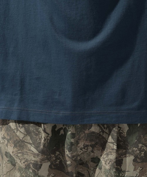Champion(チャンピオン)の「【Champion(チャンピオン)】別注 NATOKii(ネイトゥーキー)バックプリントTシャツ(Tシャツ/カットソー・メンズ・ネイビー/ライトグレー/グリーン・MEDIUM/LARGE)」の22枚目の写真