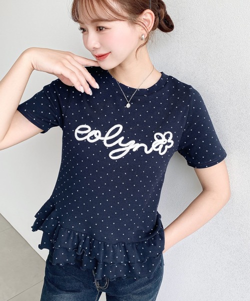 moment+(モーメントプラス)の「コードロゴ刺繍ドット裾フリル半袖トップス(Tシャツ/カットソー・レディース・杢グレー/ネイビー/オフホワイト/ブラック/ピンク/ナチュラル・M)」の6枚目の写真