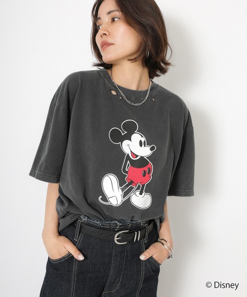 Floran（フローラン）の「【GOOD ROCK SPEED/グッドロックスピード】ヴィンテージライクダメージ加工/ミッキー/プリントTシャツ（Tシャツ/カットソー・レディース・チャコールグレー/オフホワイト・MEDIUM）」の2枚目の写真