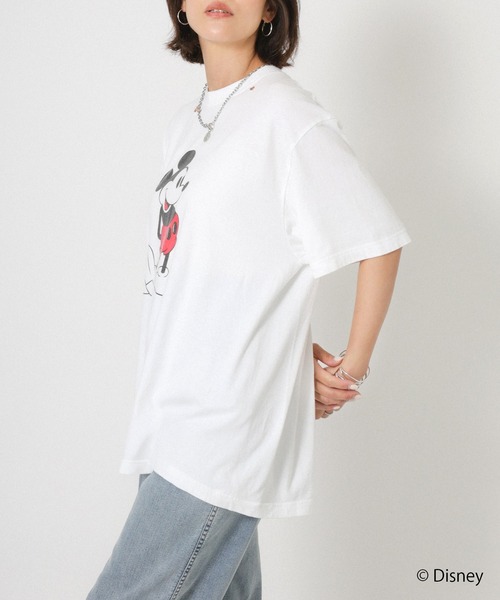 Floran（フローラン）の「【GOOD ROCK SPEED/グッドロックスピード】ヴィンテージライクダメージ加工/ミッキー/プリントTシャツ（Tシャツ/カットソー・レディース・チャコールグレー/オフホワイト・MEDIUM）」の5枚目の写真