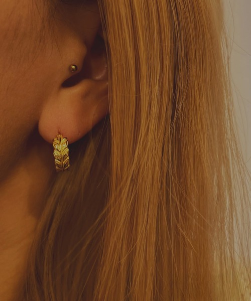 IRIEBEACH(アイリービーチ)の「Maile hoop pierce/【ハワイアンジュエリー】【サージカルステンレス】【金属アレルギー対応】【IRIEBEACH / アイリービーチ】つけっぱなしOK(ピアス(片耳用)・レディース・ゴールド/ピンク/シルバー・FREE)」の4枚目の写真