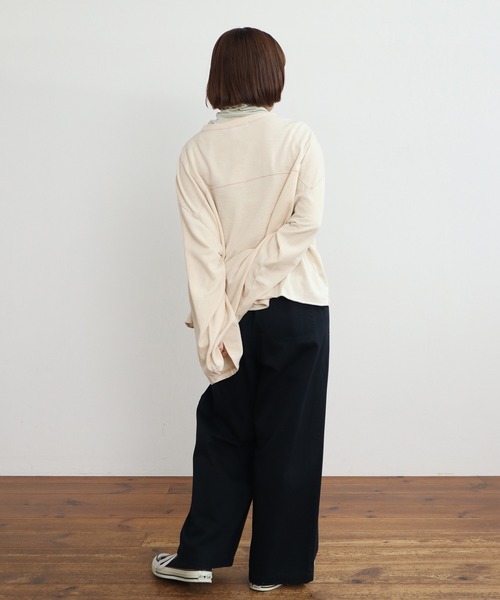 PAR ICI(パーリッシィ)の「製品染め ガーゼ裏毛切り替えプルオーバー(Tシャツ/カットソー・レディース・オレンジ/アイボリー/グレー・FREE)」の7枚目の写真