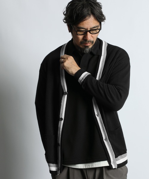 The DUFFER of ST.GEORGE(ザダファーオブセントジョージ)の「BOUCLE KNIT V-NECK CARDIGAN:ブークレーニット サマーカーディガン / 冷房対策 / 日除け / 羽織り / 涼感ニット(カーディガン/ボレロ・メンズ・ブラック/ネイビー・X-LARGE/LARGE/MEDIUM)」の1枚目の写真