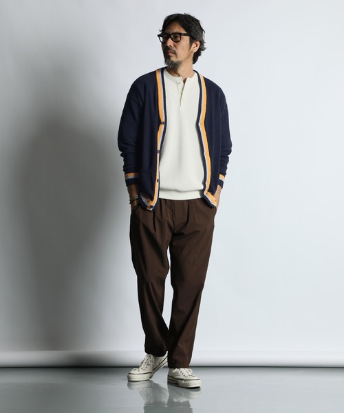 The DUFFER of ST.GEORGE(ザダファーオブセントジョージ)の「BOUCLE KNIT V-NECK CARDIGAN:ブークレーニット サマーカーディガン / 冷房対策 / 日除け / 羽織り / 涼感ニット(カーディガン/ボレロ・メンズ・ブラック/ネイビー・X-LARGE/LARGE/MEDIUM)」の6枚目の写真