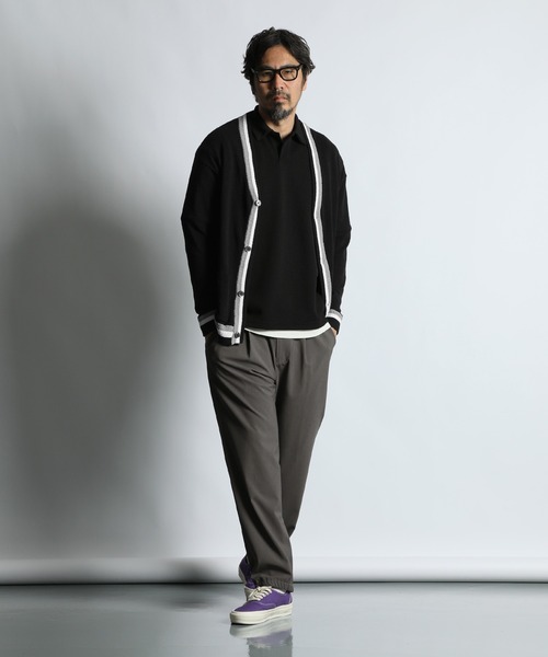 The DUFFER of ST.GEORGE(ザダファーオブセントジョージ)の「BOUCLE KNIT V-NECK CARDIGAN:ブークレーニット サマーカーディガン / 冷房対策 / 日除け / 羽織り / 涼感ニット(カーディガン/ボレロ・メンズ・ブラック/ネイビー・X-LARGE/LARGE/MEDIUM)」の4枚目の写真
