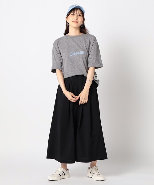 DISCUS（ディスカス）の「【DISCUS別注】袖ロールアップバックプリントTシャツ（Tシャツ/カットソー・レディース・ブルー/チャコールグレー/ホワイト/ブラック・FREE）」の6枚目の写真