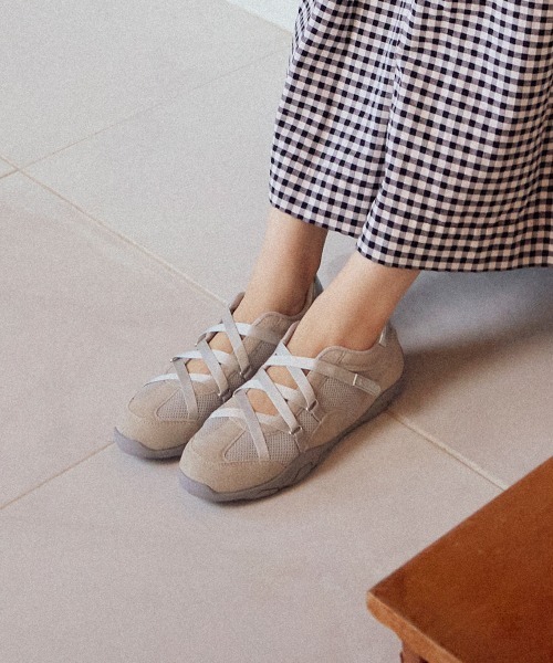 ROCKFISH WEATHERWEAR(ロックフィッシュウェザーウェア)の「ZANE X-STRAP SNEAKERS V2(スニーカー・レディース・ブラック/チョコ/ライトグレー/チャコール・24.5cm/24.0cm/23.5cm/23.0cm/25.0cm)」の21枚目の写真