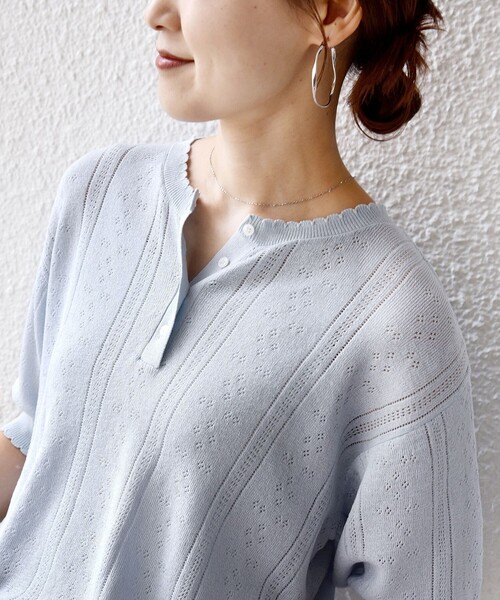 SHIPS(シップス)の「【WEB限定】〈手洗い可能〉ペーパー ヘンリーネック アイレット ニット(ニット/セーター・レディース・サックスブルー/ライトホワイト/ダークグレー・ONE SIZE)」の19枚目の写真