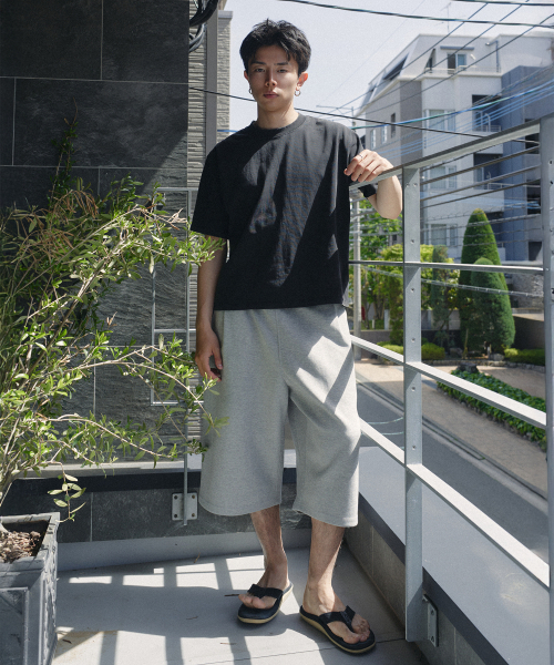 XERO（ゼロ）の「ループサイドディープワンタックスウェットショーツ [メランジグレー]（その他パンツ・レディース・その他・MEDIUM/LARGE）」の3枚目の写真