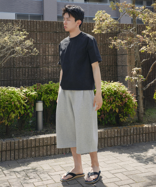 XERO（ゼロ）の「ループサイドディープワンタックスウェットショーツ [メランジグレー]（その他パンツ・レディース・その他・MEDIUM/LARGE）」の2枚目の写真