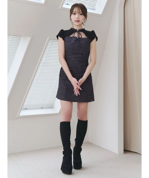 EATME（イートミー）の「【日比谷花壇コラボ】フリルカラーデコルテドッキングワンピース（ワンピース・レディース・グリーン/ブラック/オフホワイト・MEDIUM/SMALL）」の8枚目の写真