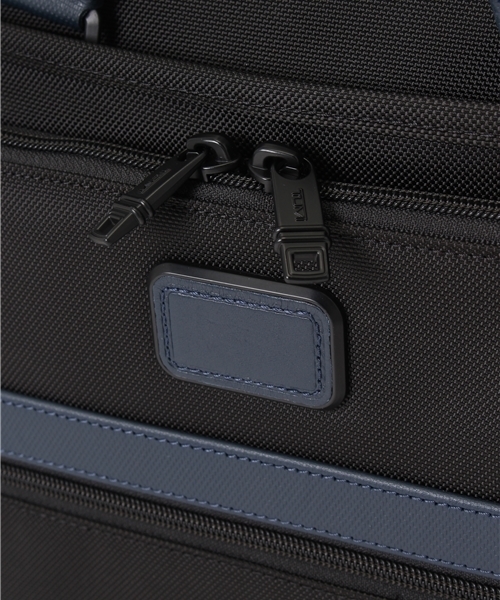 EDIFICE(エディフィス)の「TUMI Ex.スリムデラックスポートフォリオ(ショルダーバッグ・メンズ・ブラック・FREE)」の19枚目の写真