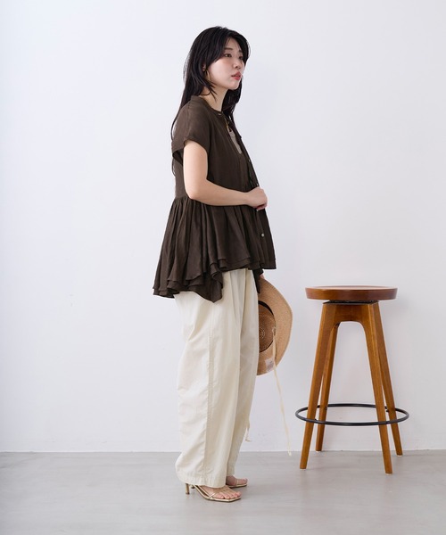 MICA&DEAL(マイカ&ディール)の「インドリネンギャザーフレンチスリーブブラウス(シャツ/ブラウス・レディース・ブラック/オフホワイト/ブラウン・FREE)」の20枚目の写真