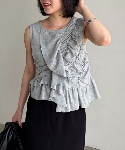 CAPRICIEUX LE'MAGE(カプリシューレマージュ)の「アシメフリルノースリT(Tシャツ/カットソー・レディース・グレー/ブラック/ホワイト・FREE)」の7枚目の写真