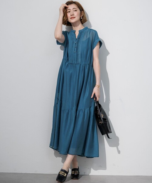 23区 L(ニジュウサンクオオキイサイズ)の「シアーワッシャー レース ワンピース(ワンピース・レディース・グレー系/ブルー系/ダークブラウン系/パイングリーン系・44/46)」の6枚目の写真