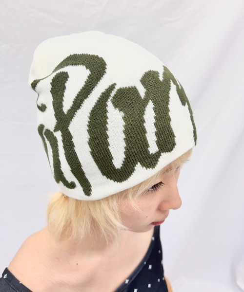 Alite cloth(アリーテクロス)の「ビッグロゴ Y2Kジャガードニットキャップニット帽(ニットキャップ/ビーニー・レディース・ブルー/グレー/グリーン/ブラック/ホワイト/レッド・FREE)」の2枚目の写真