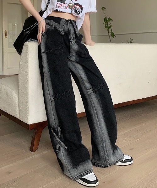FUNdaysion(ファンデイション)の「ワイドデニムパンツ(デニムパンツ・レディース・ブラック・S/L/M)」の8枚目の写真