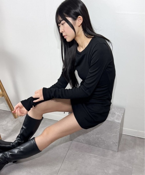 marcydorn(マーシードルン)の「シャーリングミニワンピース リブニット タイトライン モードカジュアル(ワンピース・レディース・ブラック・ONE SIZE)」の4枚目の写真