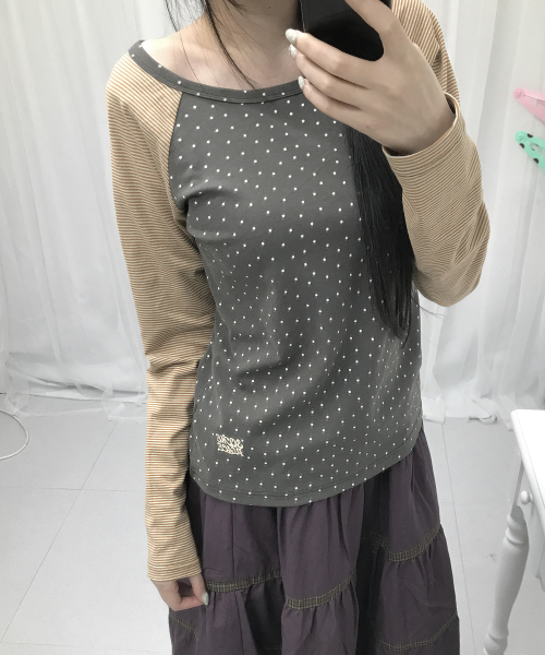 SOME PLACE(サムプレイス)の「スターストライプミックス刺繍ナグランロングスリーブボートネックTシャツ_2COLOR(Tシャツ/カットソー・レディース・ネイビー/チャコール・FREE)」の8枚目の写真