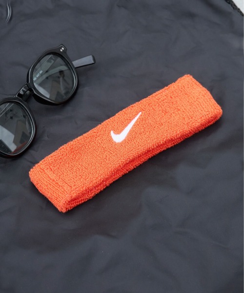 NIKE（ナイキ）の「NIKE/ナイキ スウッシュ ヘッドバンド ヘアバンド 汗止め スポーツ 洗顔 シンプル ブランドロゴ ライン 配色 ツートン バイカラー メンズ レディース 2026年 夏 夏服（ヘアバンド・メンズ・ホワイト/ライトブルー/ブラック/パープル/ネイビー/レッド/ピンク/オレンジ/ブルー/グリーン/マルチ/ブラック×イエロー・FREE）」の11枚目の写真