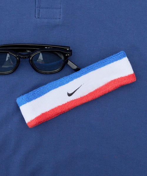 NIKE（ナイキ）の「NIKE/ナイキ スウッシュ ヘッドバンド ヘアバンド 汗止め スポーツ 洗顔 シンプル ブランドロゴ ライン 配色 ツートン バイカラー メンズ レディース 2026年 夏 夏服（ヘアバンド・メンズ・ホワイト/ライトブルー/ブラック/パープル/ネイビー/レッド/ピンク/オレンジ/ブルー/グリーン/マルチ/ブラック×イエロー・FREE）」の12枚目の写真