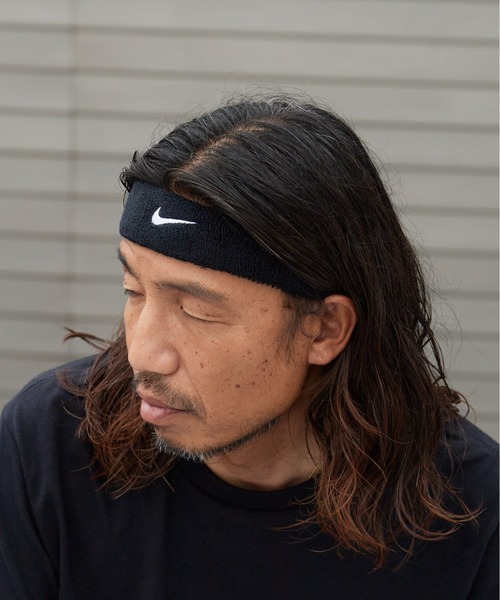 NIKE（ナイキ）の「NIKE/ナイキ スウッシュ ヘッドバンド ヘアバンド 汗止め スポーツ 洗顔 シンプル ブランドロゴ ライン 配色 ツートン バイカラー メンズ レディース 2026年 夏 夏服（ヘアバンド・メンズ・ホワイト/ライトブルー/ブラック/パープル/ネイビー/レッド/ピンク/オレンジ/ブルー/グリーン/マルチ/ブラック×イエロー・FREE）」の19枚目の写真