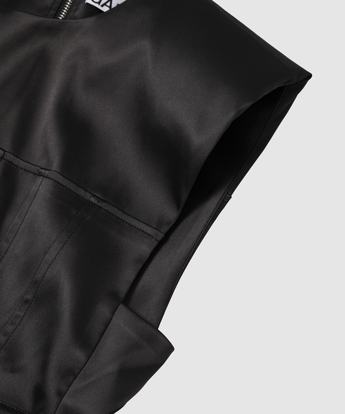 GANNI(ガニー)の「Double Satin Corset Mini Dress(ワンピース・レディース・ブラック・38)」の4枚目の写真