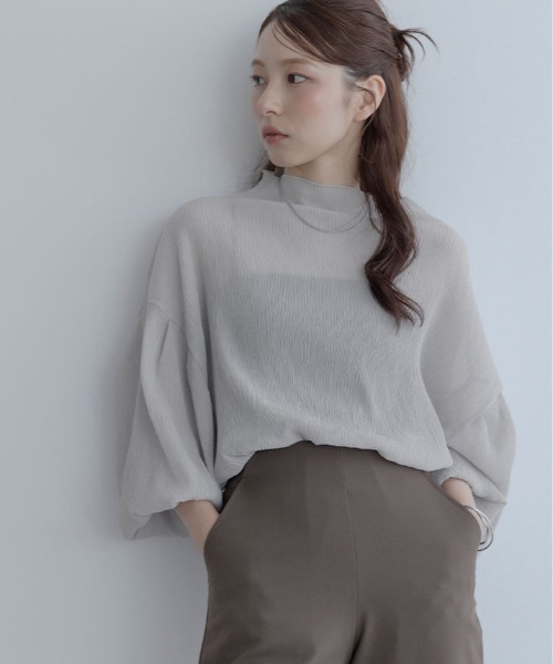 maviru（マヴィル）の「ランダム プリーツ シアー ボトルネック ブラウス シアートップス（シャツ/ブラウス・レディース・ピンクベージュ/ベージュ/グレー/ブラック・FREE）」の14枚目の写真