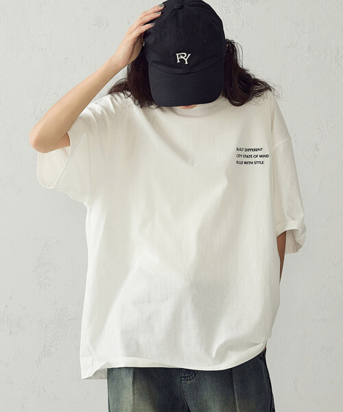 Purple&Yellow(パープルアンドイエロー)の「スーベニア刺繍 半袖Tシャツ(Tシャツ/カットソー・メンズ・ブラック/ホワイト・S/L/M)」の15枚目の写真