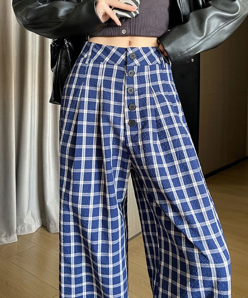 2ly2(トゥーリートゥー)の「チェック柄ワイドパンツ / ハイウエスト タックパンツ ストレートパンツ(その他パンツ・レディース・ネイビー・FREE)」の5枚目の写真