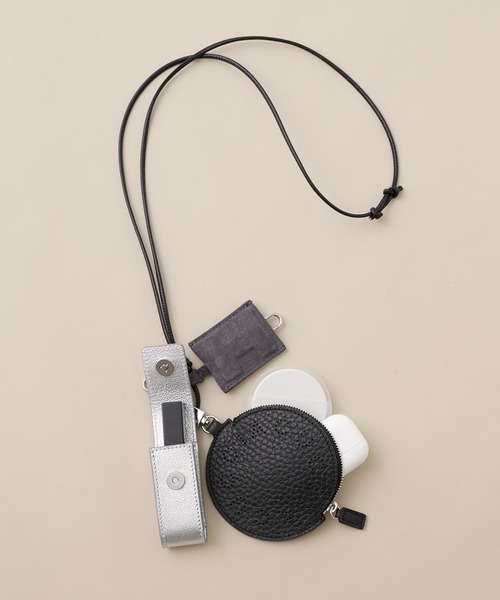 IACUCCI(イアクッチ)の「【coming soon】ヴィヴァーチェ LAMINATO(その他小物・レディース・ブラック・FREE)」の3枚目の写真