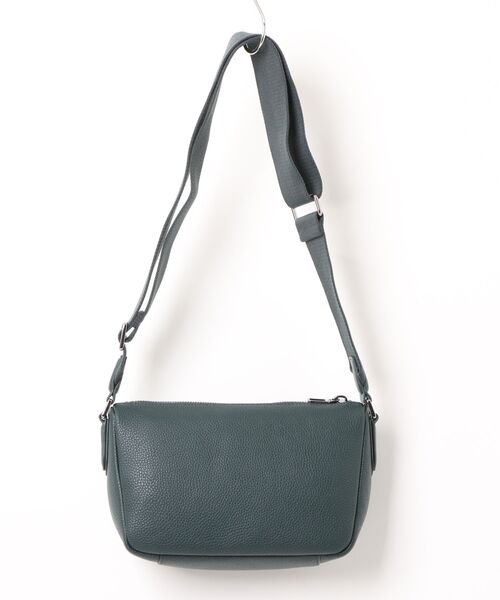 LACOSTE(ラコステ)の「《LACOSTE》MAGNUS REPORTER BAG(ボディバッグ/ウエストポーチ・メンズ・ブラック/ベージュ/グリーン・フリー)」の4枚目の写真
