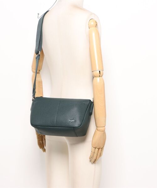 LACOSTE(ラコステ)の「《LACOSTE》MAGNUS REPORTER BAG(ボディバッグ/ウエストポーチ・メンズ・ブラック/ベージュ/グリーン・フリー)」の7枚目の写真