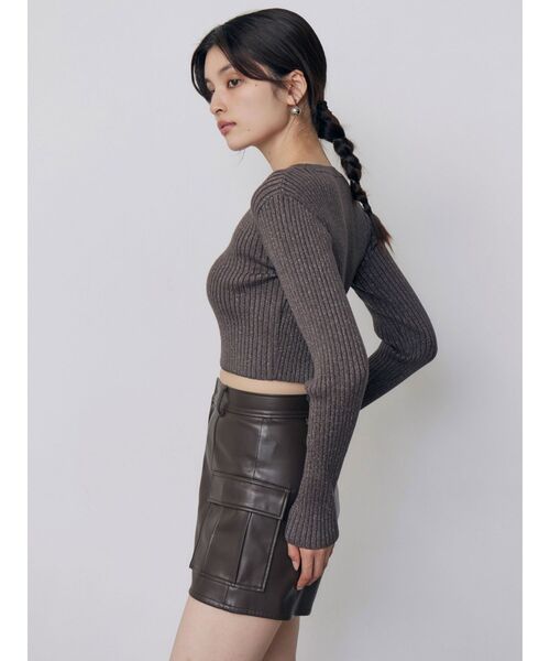 MURUA(ムルーア)の「カーゴポケットフェイクレザーショートパンツ 冬服(その他パンツ・レディース・アイボリー/ブラック/ブラウン・2/1)」の18枚目の写真