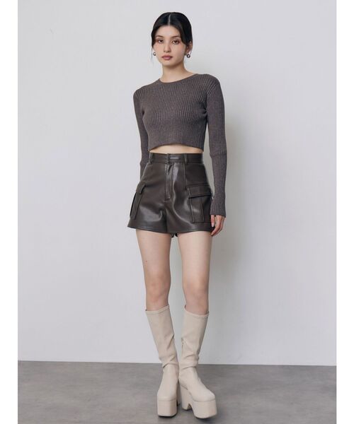 MURUA(ムルーア)の「カーゴポケットフェイクレザーショートパンツ 冬服(その他パンツ・レディース・アイボリー/ブラック/ブラウン・2/1)」の20枚目の写真