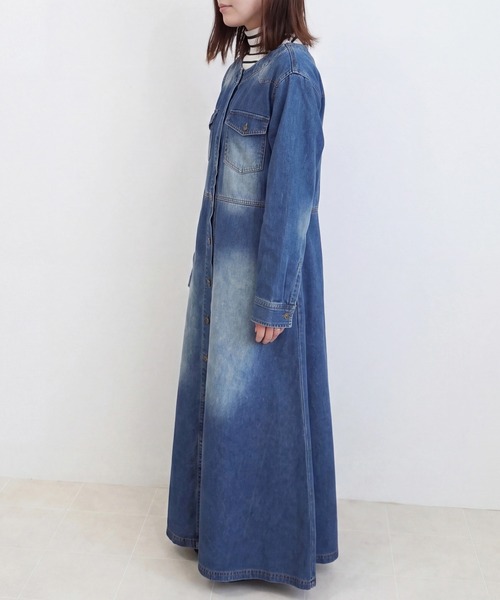 SELECT LEVERY（セレクトリベリー）の「デニムロングワンピース（ワンピース・レディース・ネイビー/ブラック/ブルー・MEDIUM）」の5枚目の写真