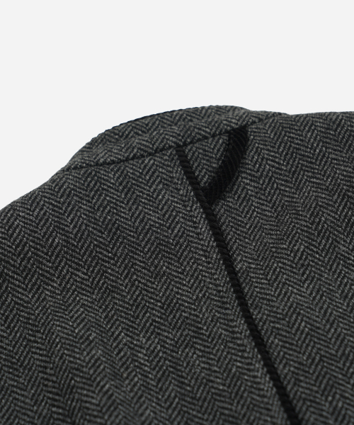 FRIZMWORKS(フリズムワークス)の「ヘリンボーンウールハンティングベスト_グレーブラック(ベスト・メンズ・その他・SMALL/MEDIUM/LARGE/X-LARGE)」の8枚目の写真