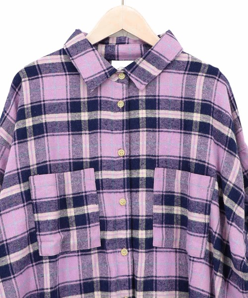 ScoLar(スカラー)の「163675:レイヤード風 チェック柄袖プリントプルオーバー(Tシャツ/カットソー・レディース・カーキ/パープル・M)」の15枚目の写真