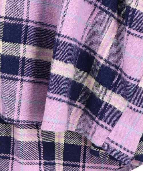 ScoLar(スカラー)の「163675:レイヤード風 チェック柄袖プリントプルオーバー(Tシャツ/カットソー・レディース・カーキ/パープル・M)」の20枚目の写真