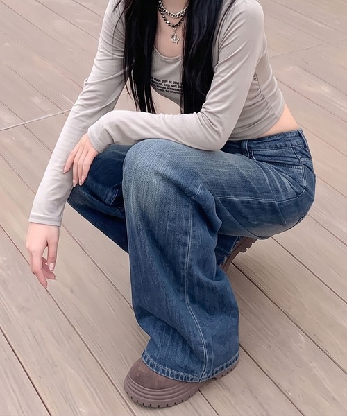 BLoomMe(ブルームミー)の「ヴィンテージ感をまとった、ウォッシュ加工ワイドデニムパンツ(デニムパンツ・レディース・ネイビー・M)」の12枚目の写真