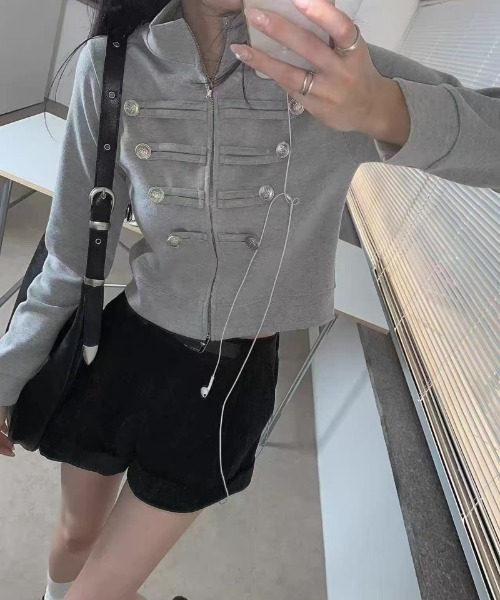 Ritzy(リッツィー)の「ナポレオンデザイン ショート丈 ジップアップトップス(その他トップス・レディース・グレー/ブラック・FREE)」の1枚目の写真