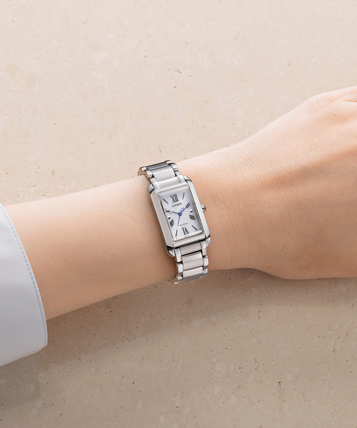 CITIZEN(シチズン)の「CITIZEN L SQUARE Collection EW5620-55A Silver(アナログ腕時計・レディース・シルバー・FREE)」の8枚目の写真