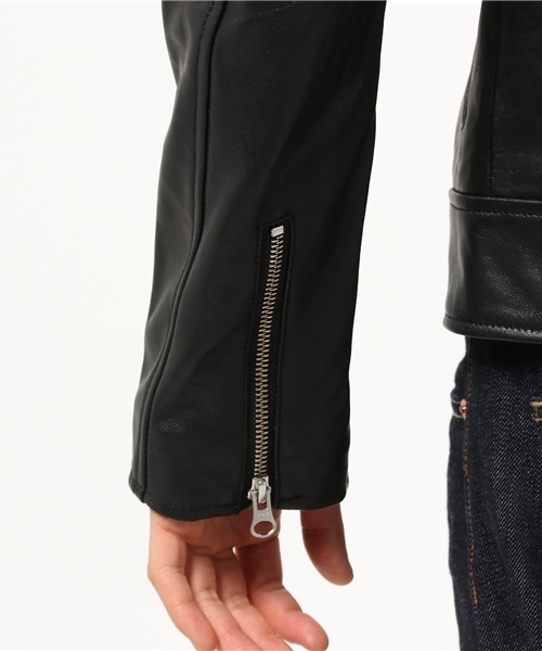 FREDY&GLOSTER(フレディアンドグロスター)の「ラムレザーベジタブルタンニンWライダースジャケット(ライダースジャケット・メンズ・ブラック・L/M)」の9枚目の写真