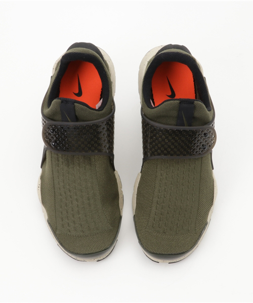 NIKE（ナイキ）の「NIKE SOCK DART（スニーカー・メンズ・グレー/ブラック/オリーブ・26/28/27）」の5枚目の写真