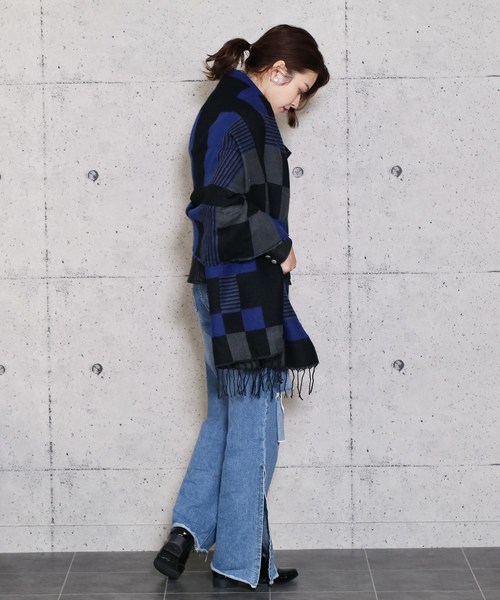 reca（レカ）の「ブロックチェック柄大判ストール（ストール/ショール・レディース・グレー/ブルー/ベージュ/ブラック/ネイビー/ピンク・FREE）」の19枚目の写真